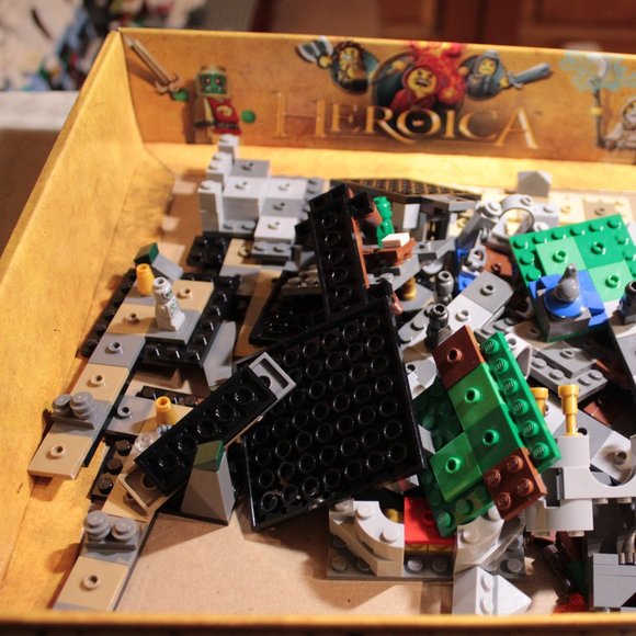 Lego Heroica Board Game - Picture 6 of 8